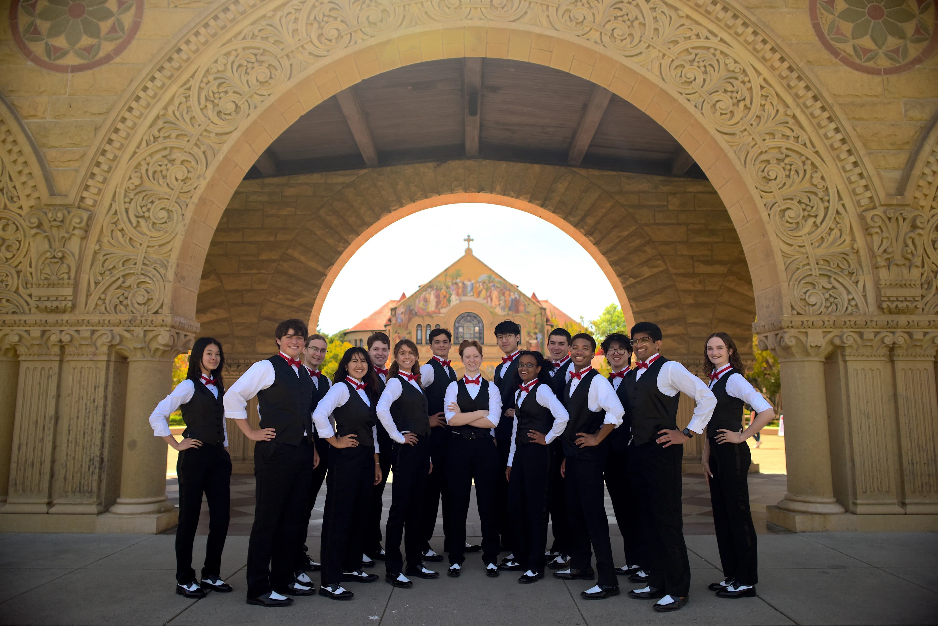 Fleet Street Singers performing